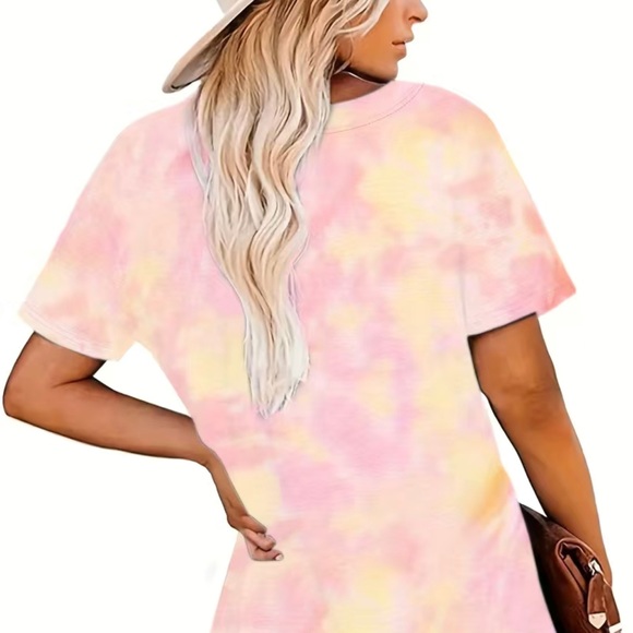 Disney Castle NWOT Tie-dye shirt - Picture 2 of 3